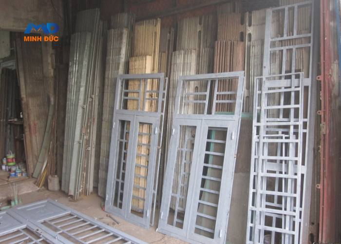 Thu mua cửa sắt cũ